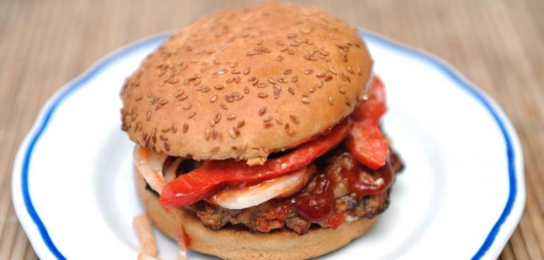 Gotuj z Hotem: 4 przepisy na dobrego hamburgera