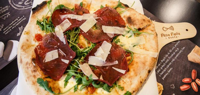 Pizza Pasta i Basta: Pizza prosto z Neapolu!