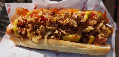 Smaczne Hot Dogi w Snoopy Doggy Hot