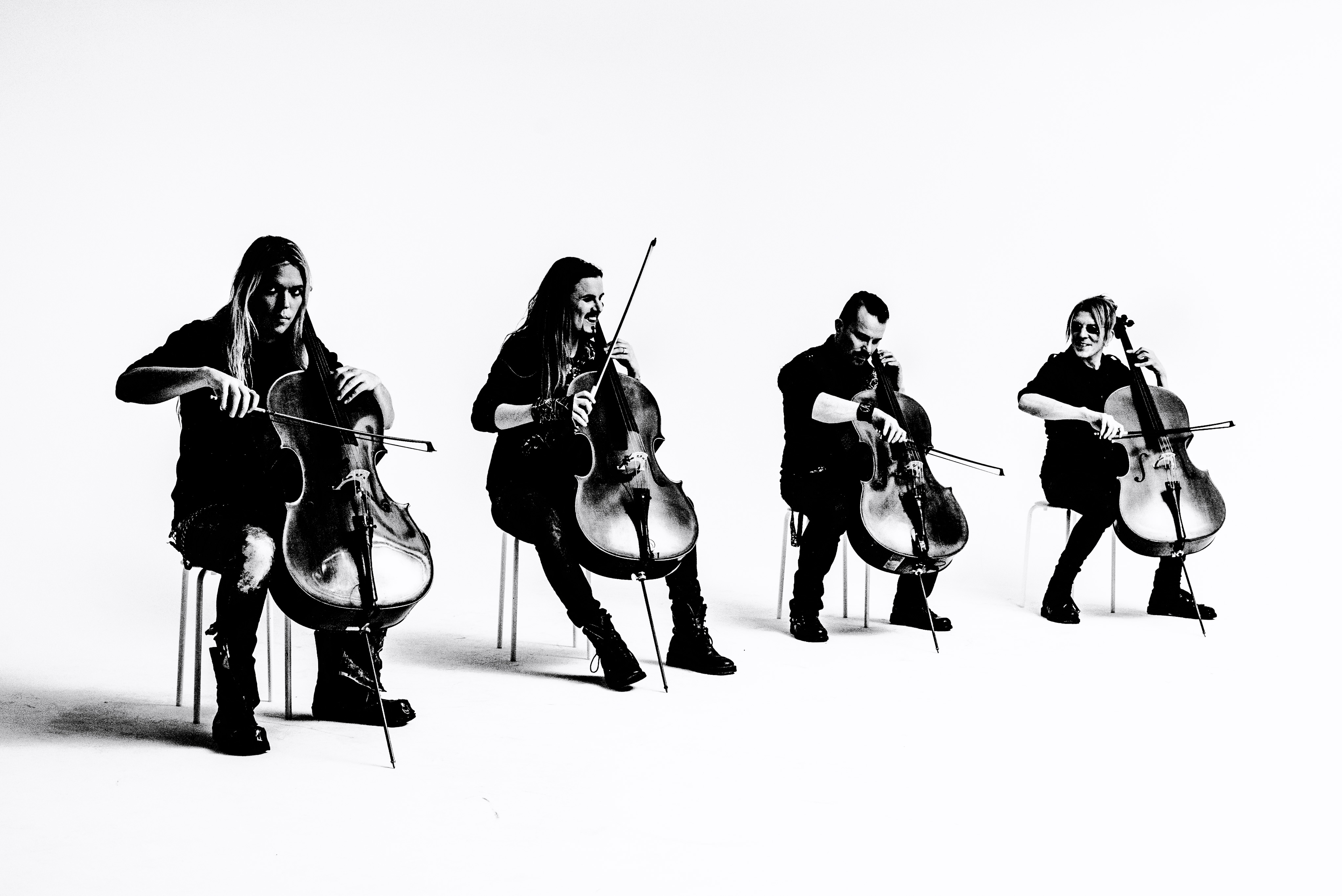 Apocalyptica plays Metallica