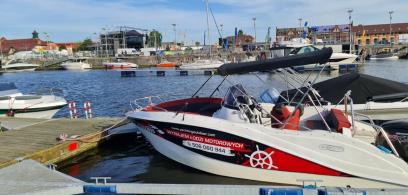 Rejs motorówką po Szczecinie – jak wygląda krok po kroku?